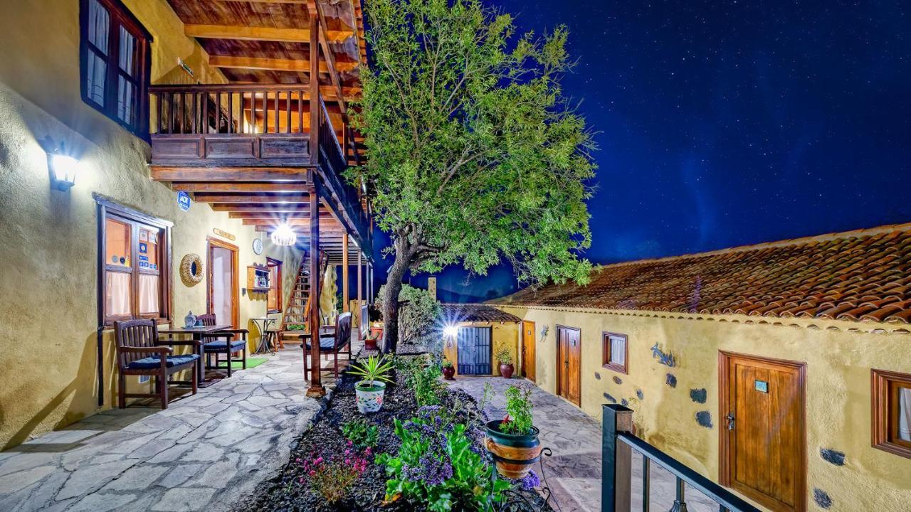 Rural La Correa Del Almendro & Bubble Experience - Adults Only Casa di campagna *