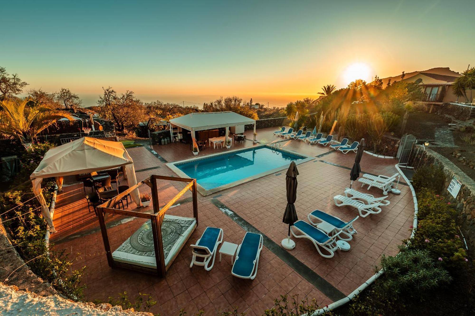 Rural La Correa Del Almendro & Bubble Experience - Adults Only